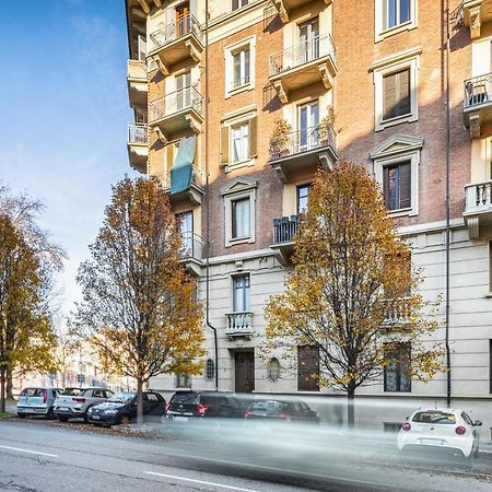 Casa Richelmy - Elegante Casa Nel Cuore Di Torino Bagian luar foto