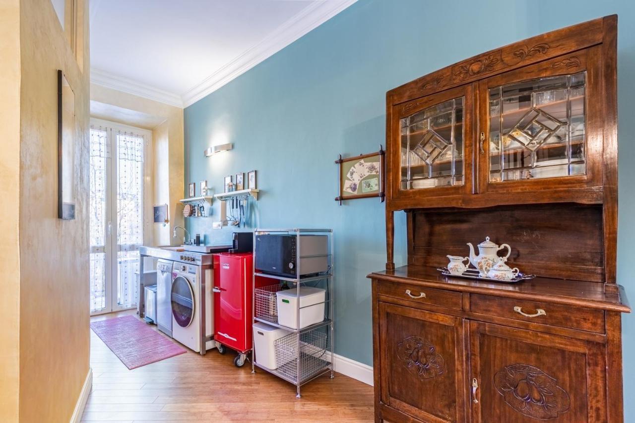 Casa Richelmy - Elegante Casa Nel Cuore Di Torino Bagian luar foto