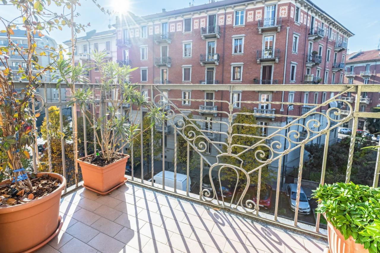 Casa Richelmy - Elegante Casa Nel Cuore Di Torino Bagian luar foto